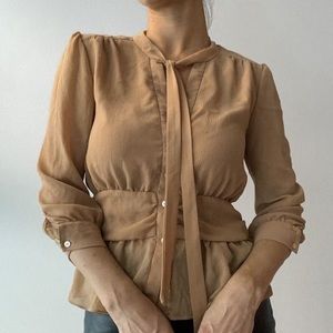 Vintage Vibe Camel V-Neck 3/4 Sleeve Button-Down Peplum Top w Bow Size Small EUC